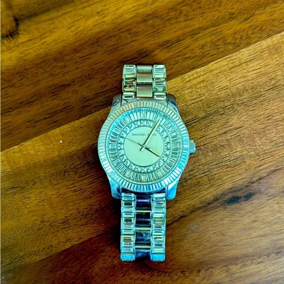 Michael Kors | Accessories | Stunning Michael Kors Watch  display picture 1